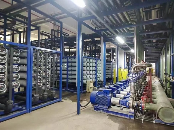 純水一號江蘇某光伏項目800/小時超純水設(shè)備順利產(chǎn)水